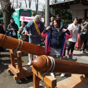 kanamara matsuri - acélfallosz fesztivál